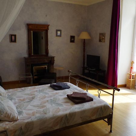 Maison D'Hotes Le Cadran Solaire Courcelles  المظهر الخارجي الصورة