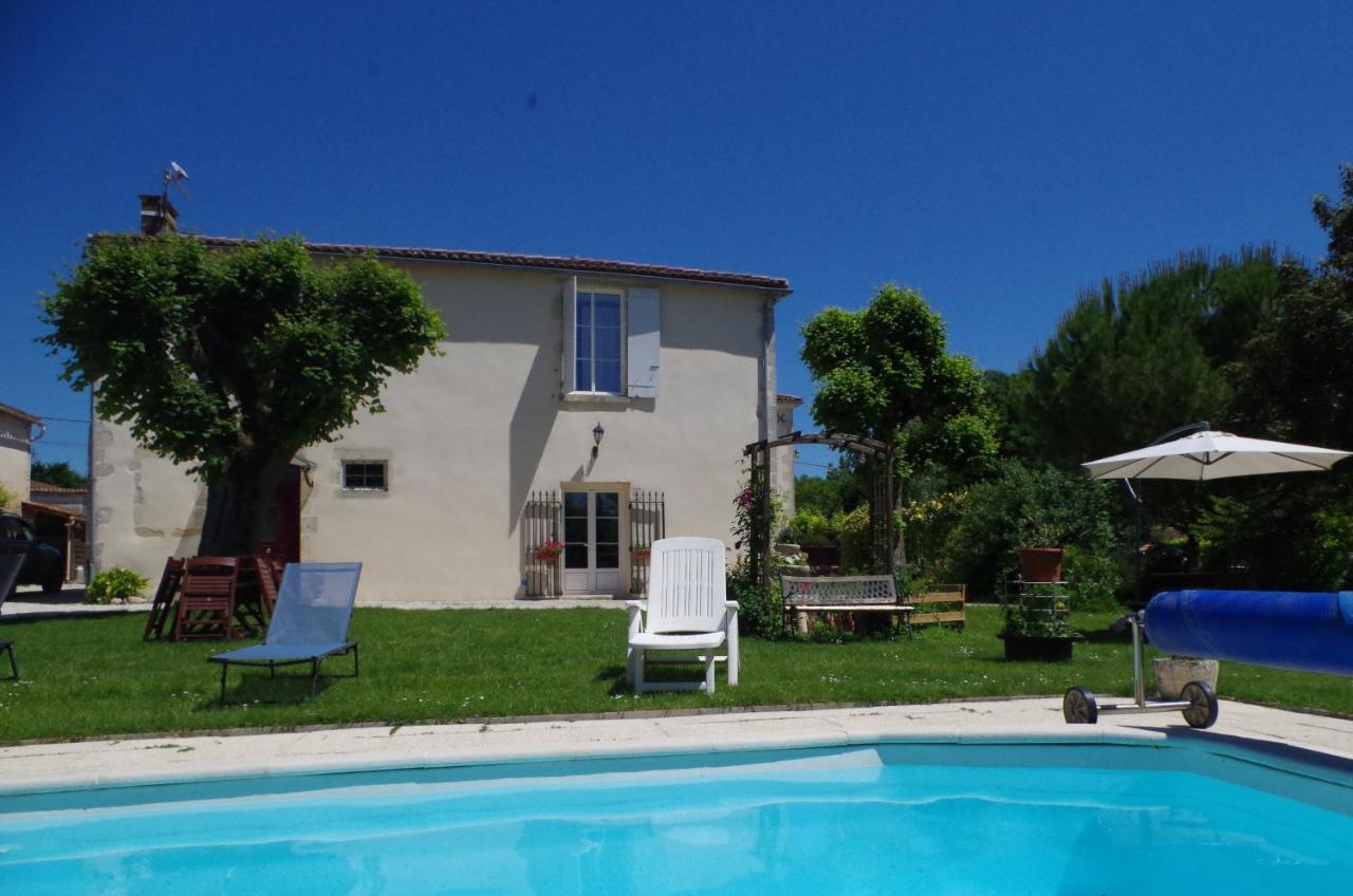 Maison D'Hotes Le Cadran Solaire Courcelles  المظهر الخارجي الصورة
