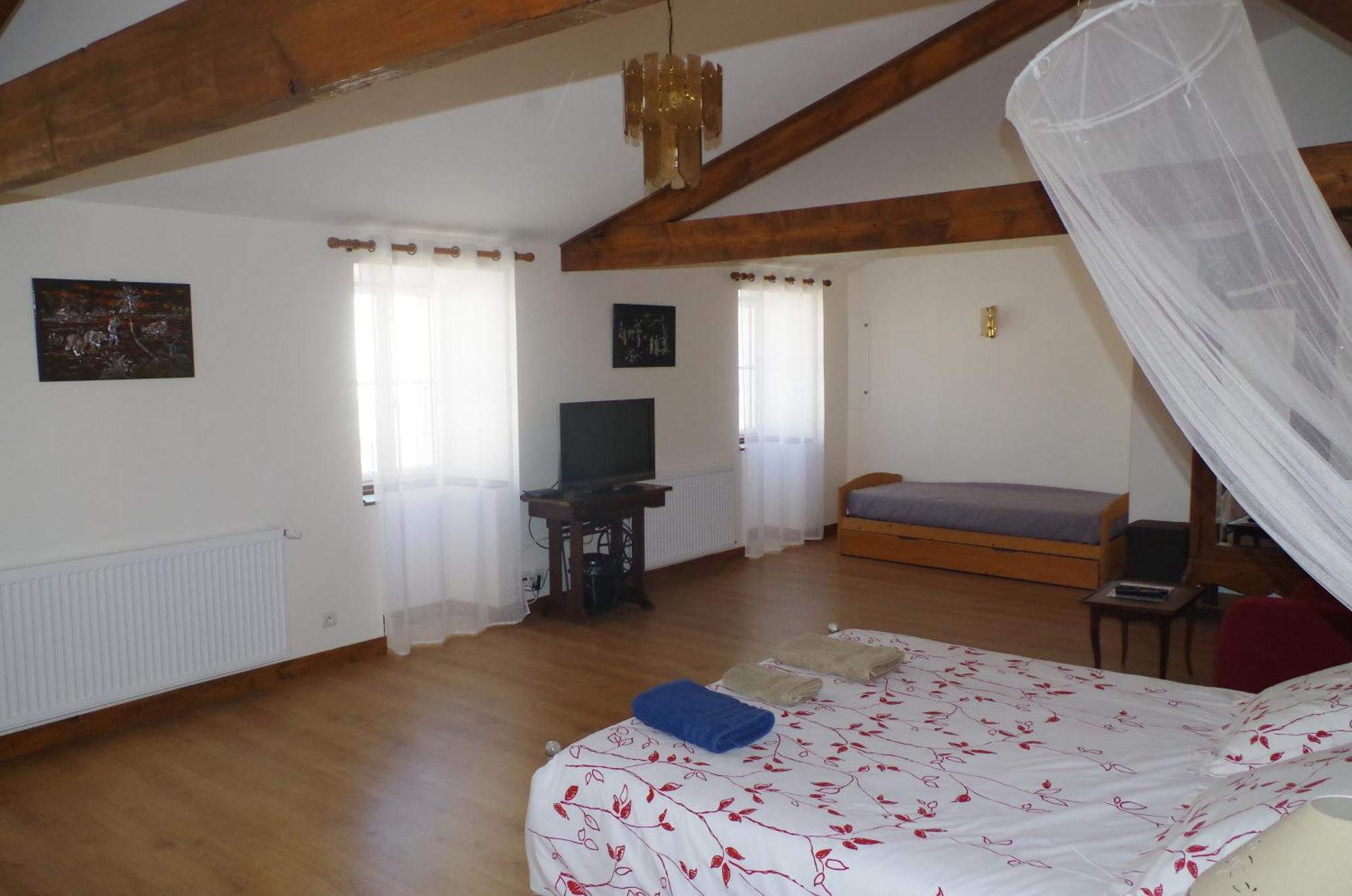 Maison D'Hotes Le Cadran Solaire Courcelles  الغرفة الصورة